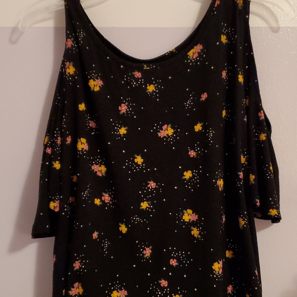 Black cold shoulder top